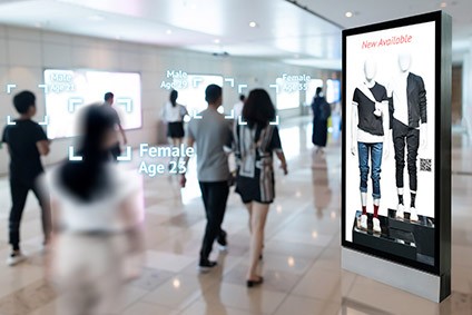 modernize supply chain in fashion industry